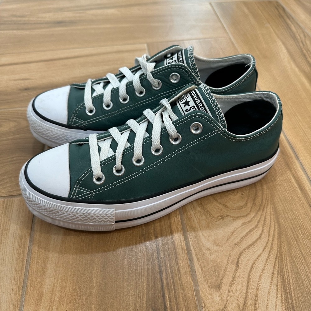 Converse CTAS ox Lift Forest Pine/White/Black womens platform sneakers